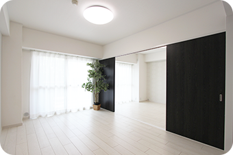 ���r���O