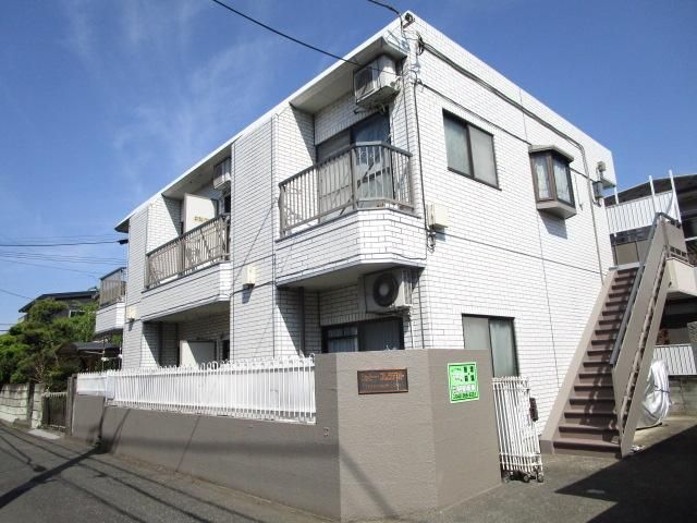 �����s�{���s������3�̃}���V�����̌����O��