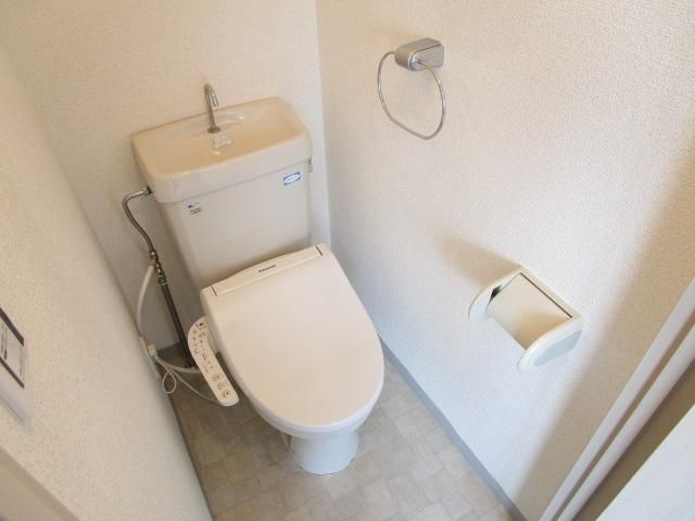 【トイレ】　WC温水洗浄便座新規設置設置いたしました