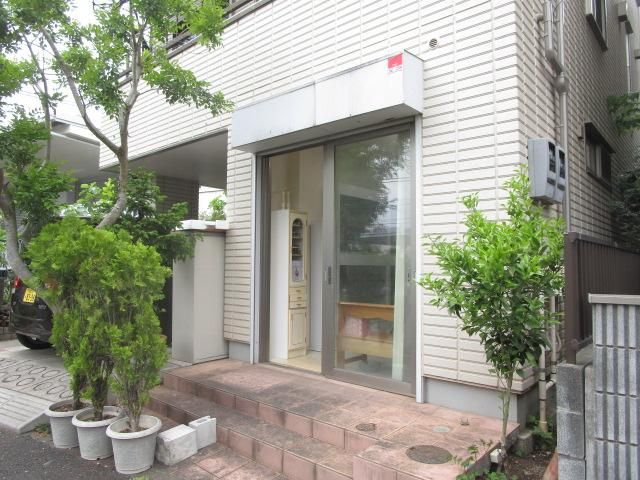 �����s�{���s�h��2�̃e�i���g�̌����O��