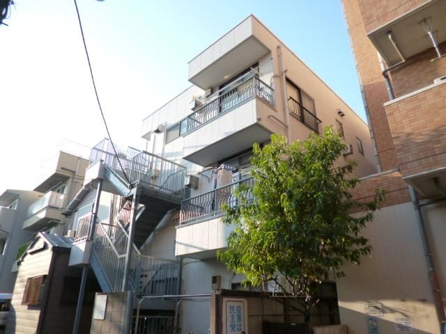 �����s�{���s�������̃}���V�����̌����O��