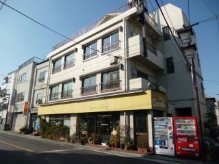 �����s�{���s�h��2�̃}���V�����̌����O��