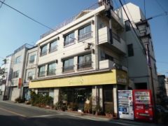 �����s�{���s�h��2�̃}���V�����̌����O��